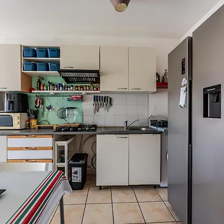 Proche Apartment *